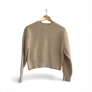 ZARA Cream Crewneck Sweater Women’s Medium | Waist-Length Knit